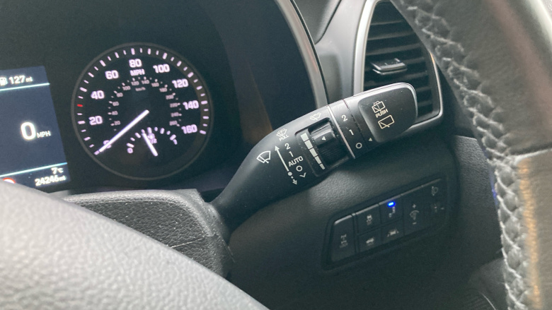 Hyundai Tucson 2.0 CRDi 48V MHD Premium SE 5dr 4WD DCT Diesel Estate